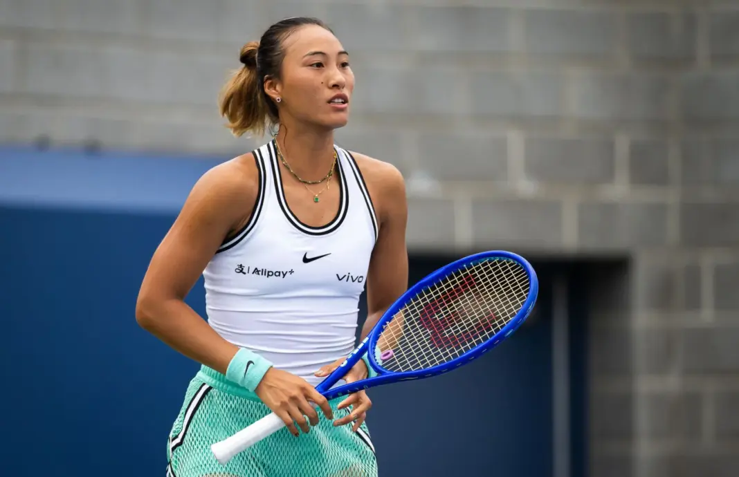 “Always angry & hostile” – Fans turn on Zheng Qinwen over ‘cold’ handshake with Elena Rybakina after US Open loss “Always angry & hostile” – Fans turn on Zheng Qinwen over ‘cold’ handshake with Elena Rybakina after US Open loss