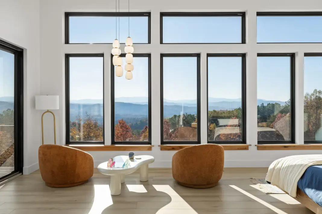 14 Airbnbs for Appreciating Fall Foliage Across the US 14 Airbnbs for Appreciating Fall Foliage Across the US