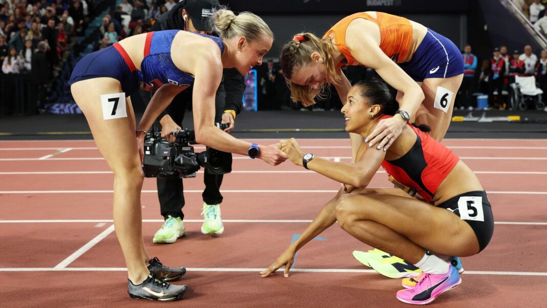Keely Hodgkinson and Femke Broeders-Bol congratulate Audrey Werro on her victory at the Ultimate Championship