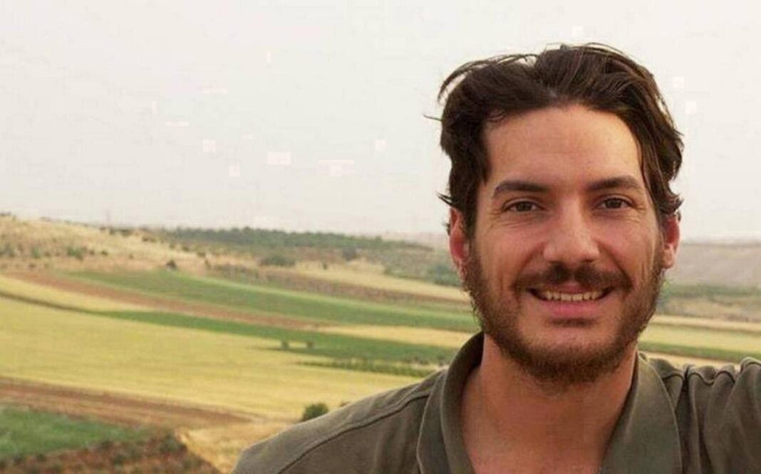Assad regime planned US journalist Austin Tice’s kidnap for weeks, BBC finds File image of Tice in front of a rural background. He has mid-length brown hair and a short brown beard and is wearing a khaki green polo shirt.