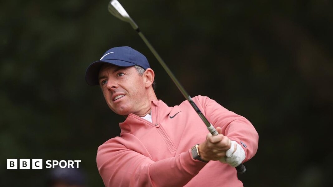 Eagle leaves McIlroy two off Wentworth lead image