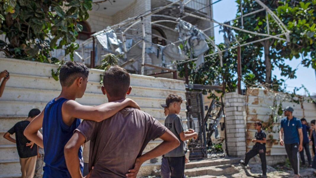 Israel says senior Hamas member seized as strikes kill three during Gaza raid Israel says senior Hamas member seized as strikes kill three during Gaza raid