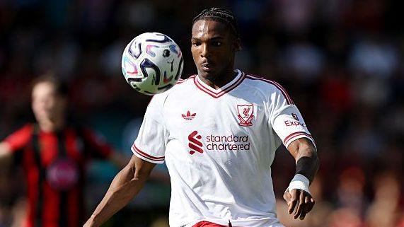 Jeremy Jacquet looks at the ball