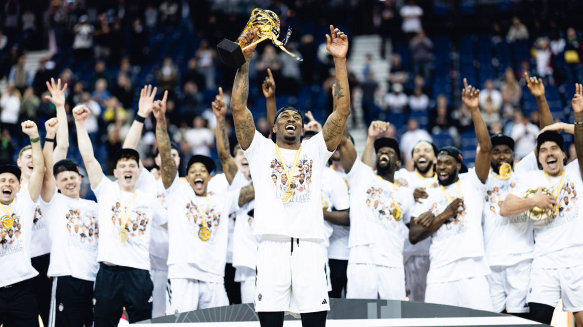 London Lions lifting the 2026 Super League Basketball Playoffs trophy