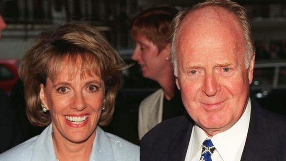 Esther Rantzen & Desmond Wilcox.  This photo shows the couple smiling in later life.