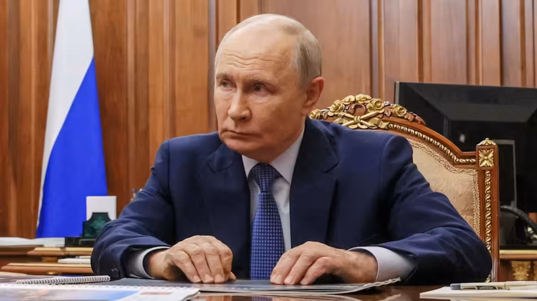 Putin praises US peace efforts in call with Trump Httpsd1e00ek4ebabms cloudfront netproduction5f3cba39 4717 46d1 b81a 4c9595dc635c