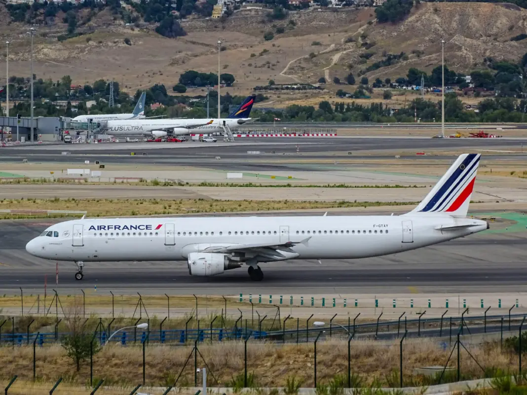 Air France’s La Première Just Won the World’s Best First Class Award—Here’s What It’s Like Miguel angel sanz ozjrhav jqu unsplash