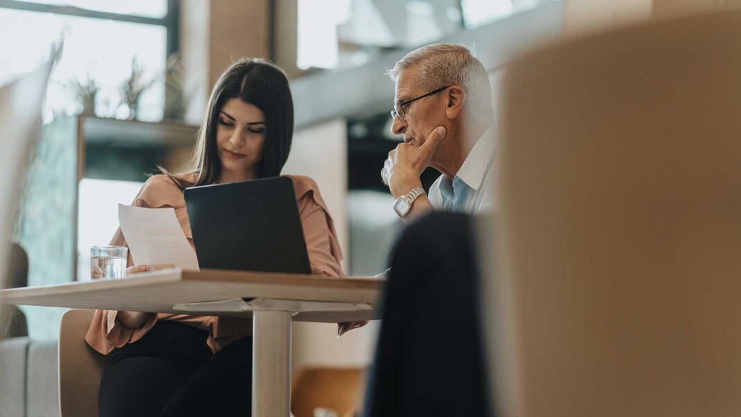 10 Best Customer Service Software for Growing Businesses image