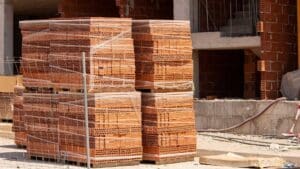 500 million bricks lie unused as GMB warns 8,000 jobs at risk Shutterstock