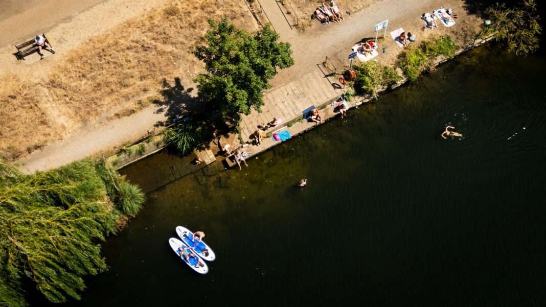 Sewage dumped into English waters for more than 43,000 hours over summer Skynews sewage pollution 7339136