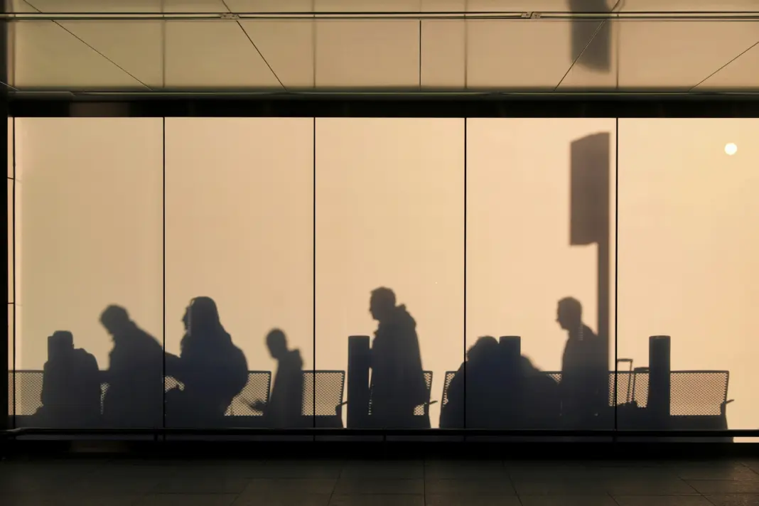 How This Small Rule Could Change What Airlines Owe Passengers During Flight Delays and Cancellations Yolanda suen dtnausqrzum unsplash
