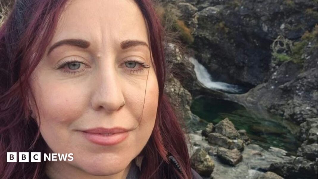 Mum who died trying to save sons swept away in Bahamas was hero, husband says Mum who died trying to save sons swept away in Bahamas was hero, husband says