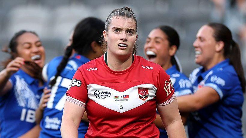 Paige Travis' reaction to a Samoa try