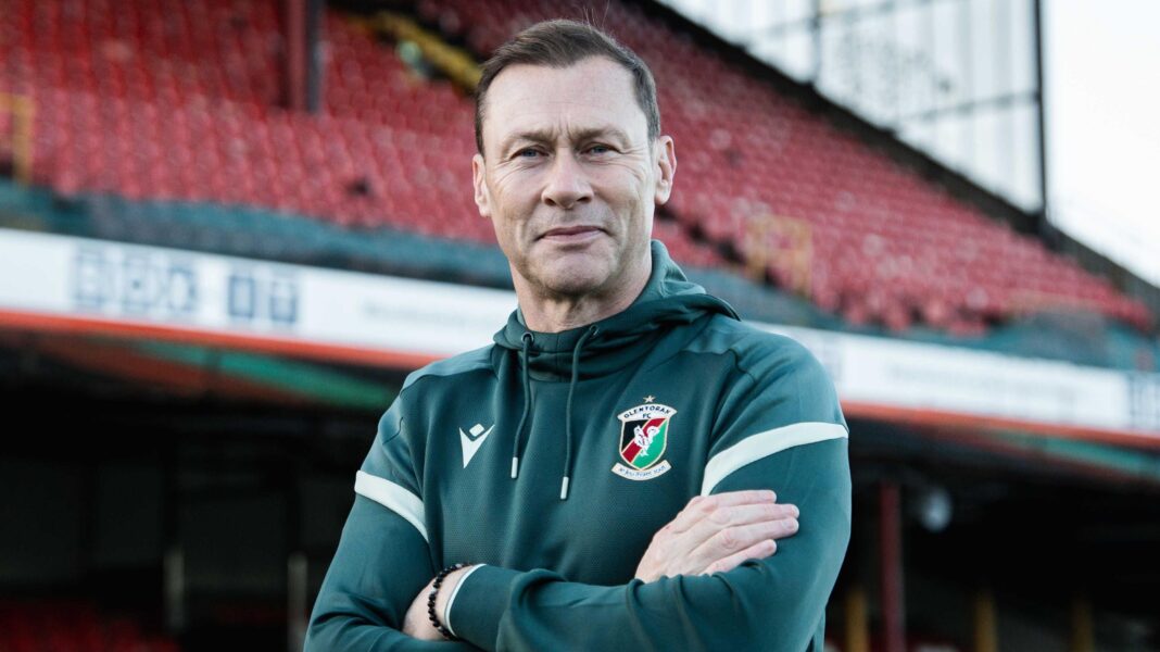 I’ll give Glens everything, vows new boss Ferguson Duncan Ferguson at the Oval on Monday