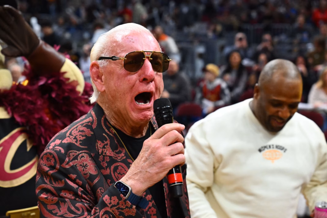 “Prayer for Flair” – AEW veteran sends heartfelt message for Ric Flair amid his health crisis “Prayer for Flair” – AEW veteran sends heartfelt message for Ric Flair amid his health crisis