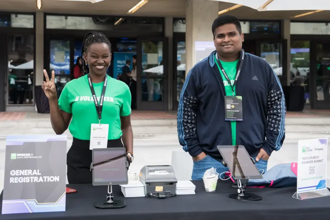 Last call to volunteer at TechCrunch Founder Summit 2026 image