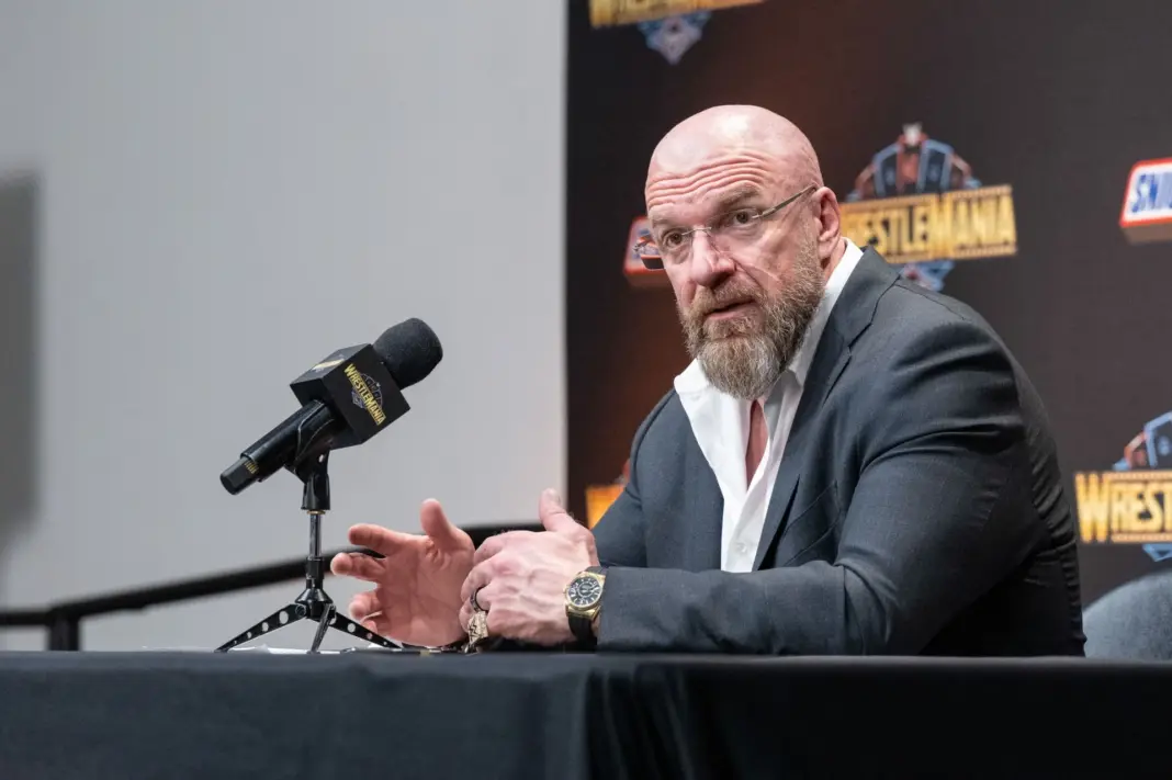 BREAKING: Huge Update After WWE Referee Stopped Match With “X” Sign Backstage – Exclusive BREAKING: Huge Update After WWE Referee Stopped Match With “X” Sign Backstage – Exclusive