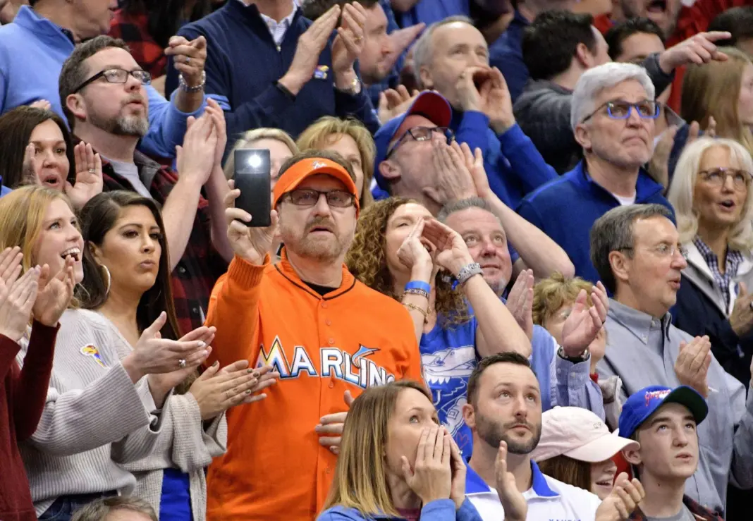 “I got Dua Lipa to stand during God Bless America” – Marlins Man throws pointed jab at Bad Bunny while praising English singer “I got Dua Lipa to stand during God Bless America” – Marlins Man throws pointed jab at Bad Bunny while praising English singer
