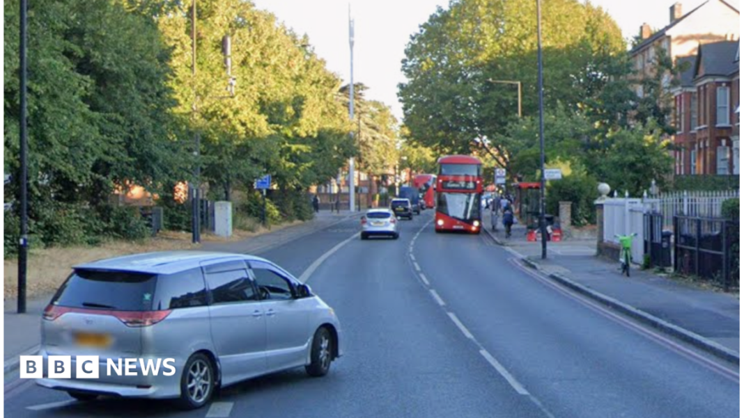 Man charged after three Jewish women assaulted Man charged after three Jewish women assaulted