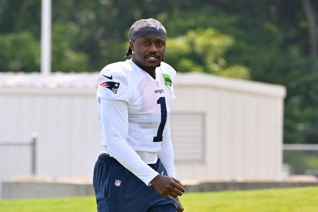 “Patriots got sold a lemon” “Dude is made of glass”: NFL fans react as A.J. Brown lands on injury report with fresh major issue “Patriots got sold a lemon” “Dude is made of glass”: NFL fans react as A.J. Brown lands on injury report with fresh major issue