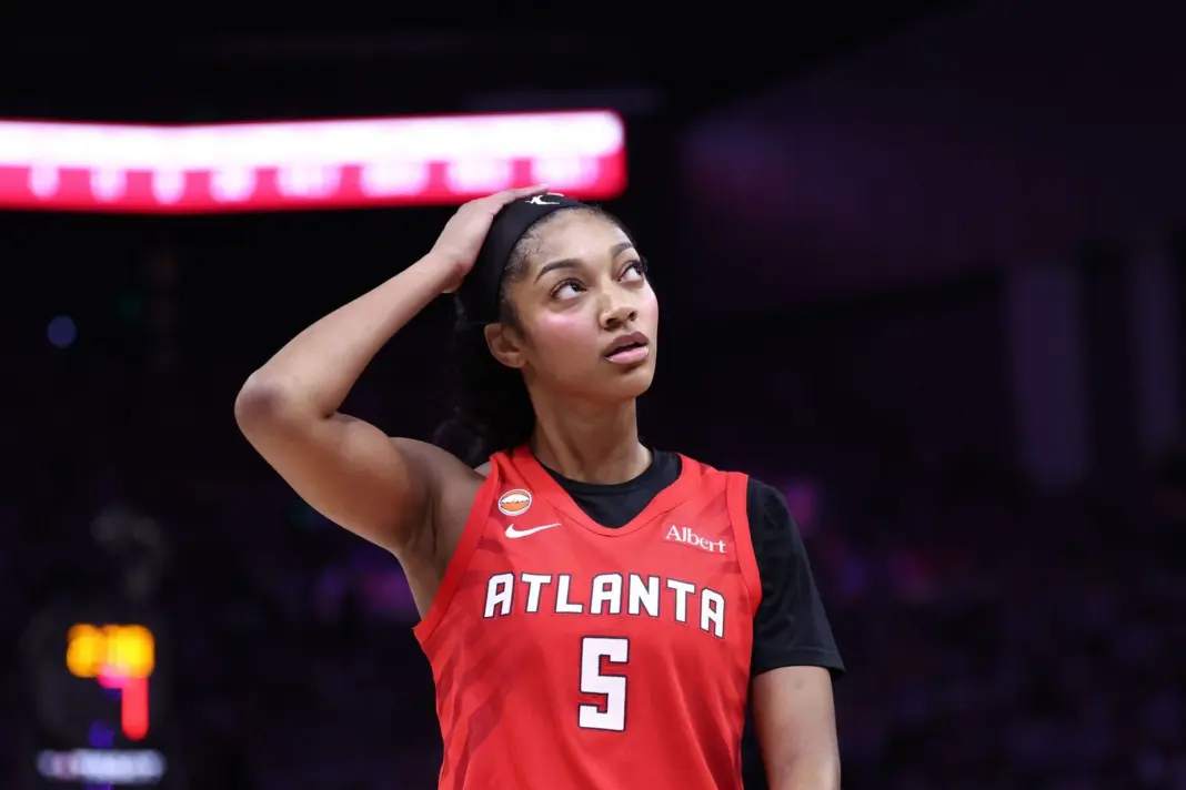 “Angel Reese choked, “Caitlin even fouled out in elimination game” – WNBA Fans Put Angel Reese On Blast For Late Game Decision In Dream’s Loss “Angel Reese choked, “Caitlin even fouled out in elimination game” – WNBA Fans Put Angel Reese On Blast For Late Game Decision In Dream’s Loss