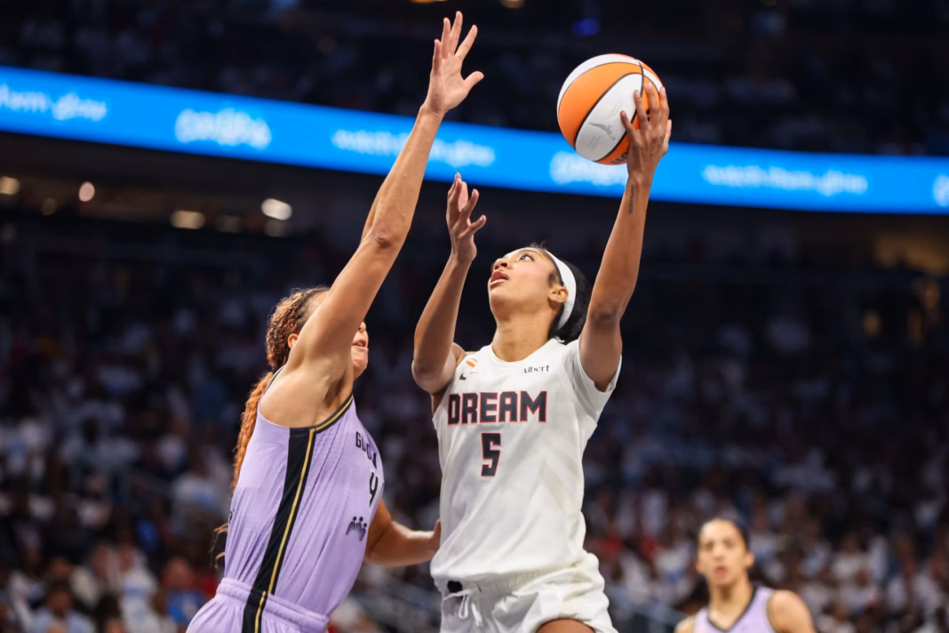 “Clark would get 2 techs, ejected, suspended”, “No special whistle for Angel” – WNBA Fans Torch Angel Reese Over Heated Referee Rant After Foul Call “Clark would get 2 techs, ejected, suspended”, “No special whistle for Angel” – WNBA Fans Torch Angel Reese Over Heated Referee Rant After Foul Call