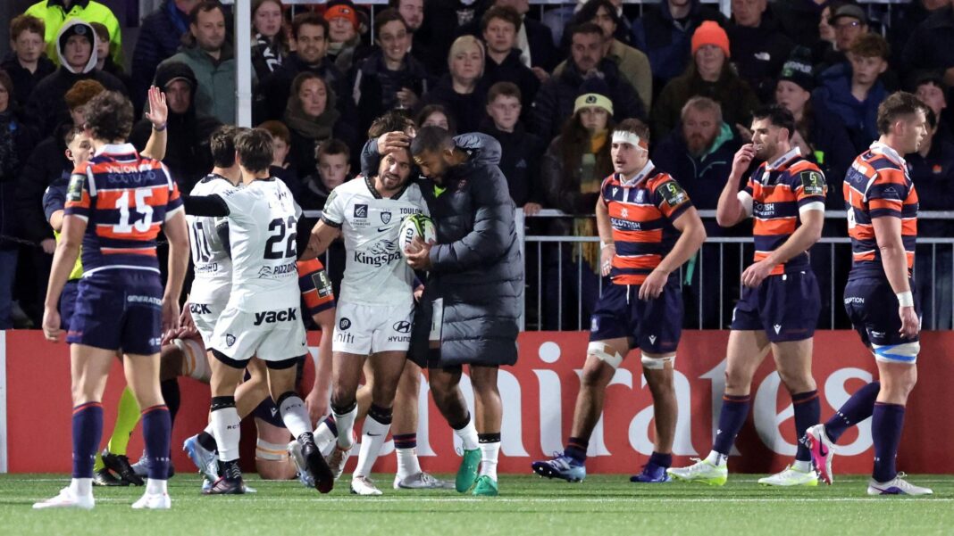 Toulon celebrate after Melvyn Jaminet scores against Edinburgh