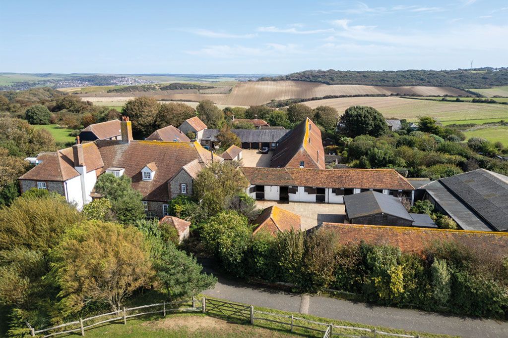 Houses for sale with stables: Hoddern Farmhouse, East Sussex