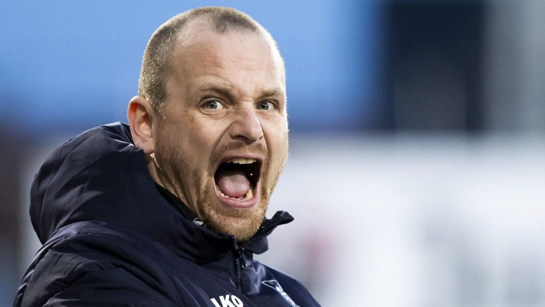Winger Matondo joins Hibernian for rest of season Marink Reedijk led Beveren to the Belgian top flight last season