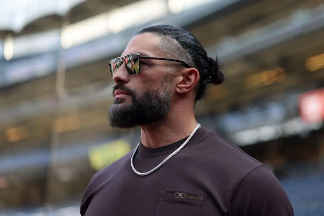 Roman Reigns reaches out to WWE fan who was bullied Roman Reigns reaches out to WWE fan who was bullied