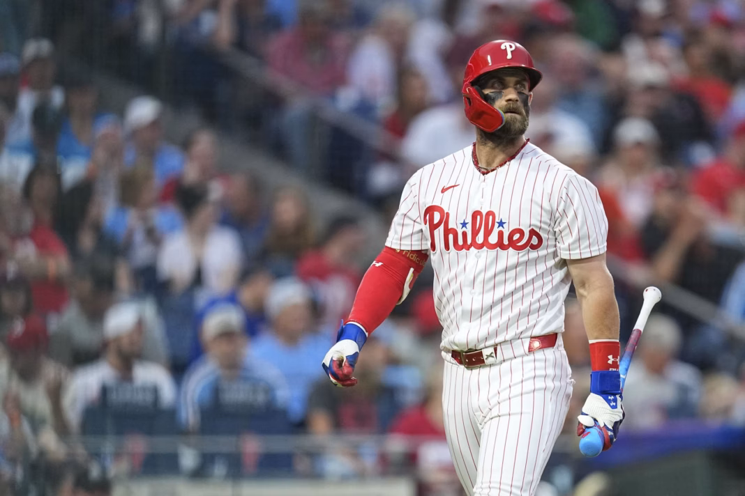 “Don Mattingly needs Bryce Harper’s buy-in” – Phillies insider offers Yankees legend crucial advice on managing in Philadelphia Bryce Harper in action for the Philadelphia Phillies - Source: Getty