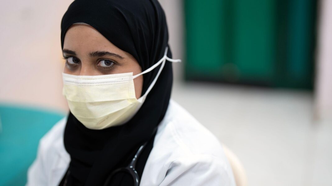 Newborn twins fight for survival as conflict fuels Yemen’s hunger crisis Dr Noor Mohammed, at a hospital in Aden, Yemen