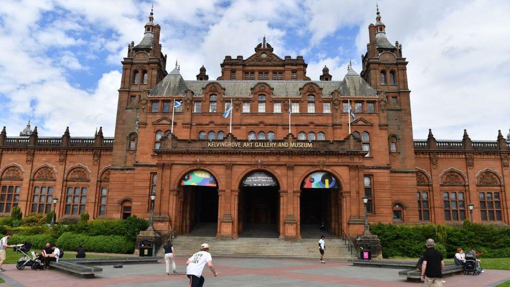 An aerail shot showing Kelvingrove Museum and art gallery at golden hour.