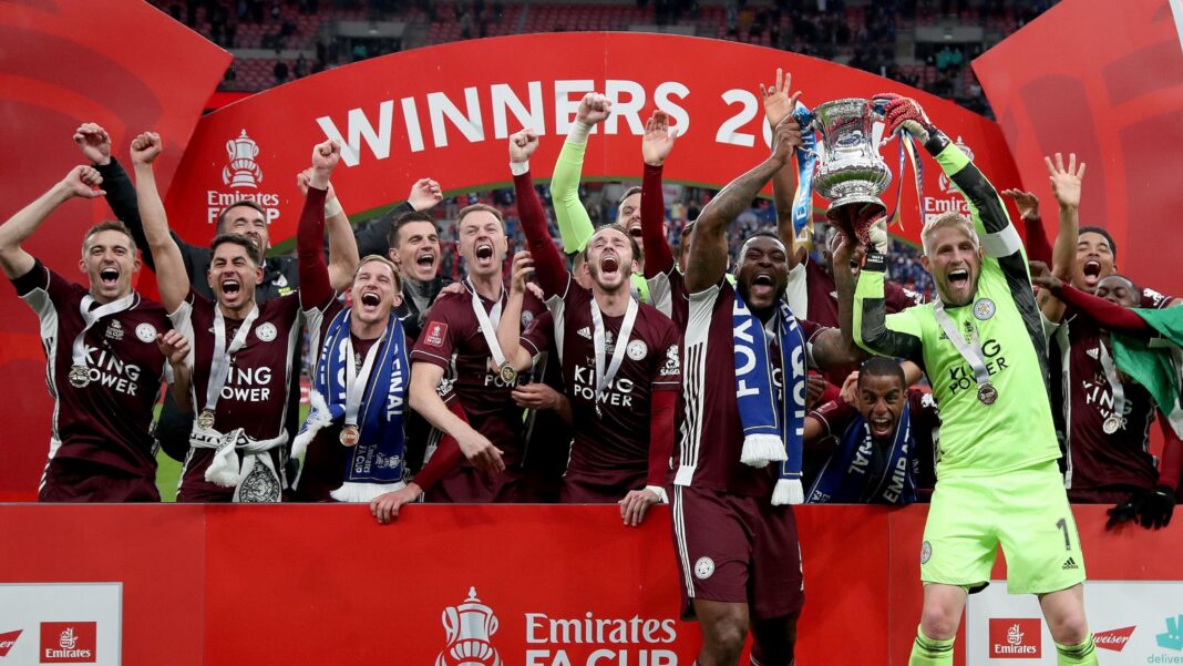 Leicester City celebrate winning the 2020-21 FA Cup