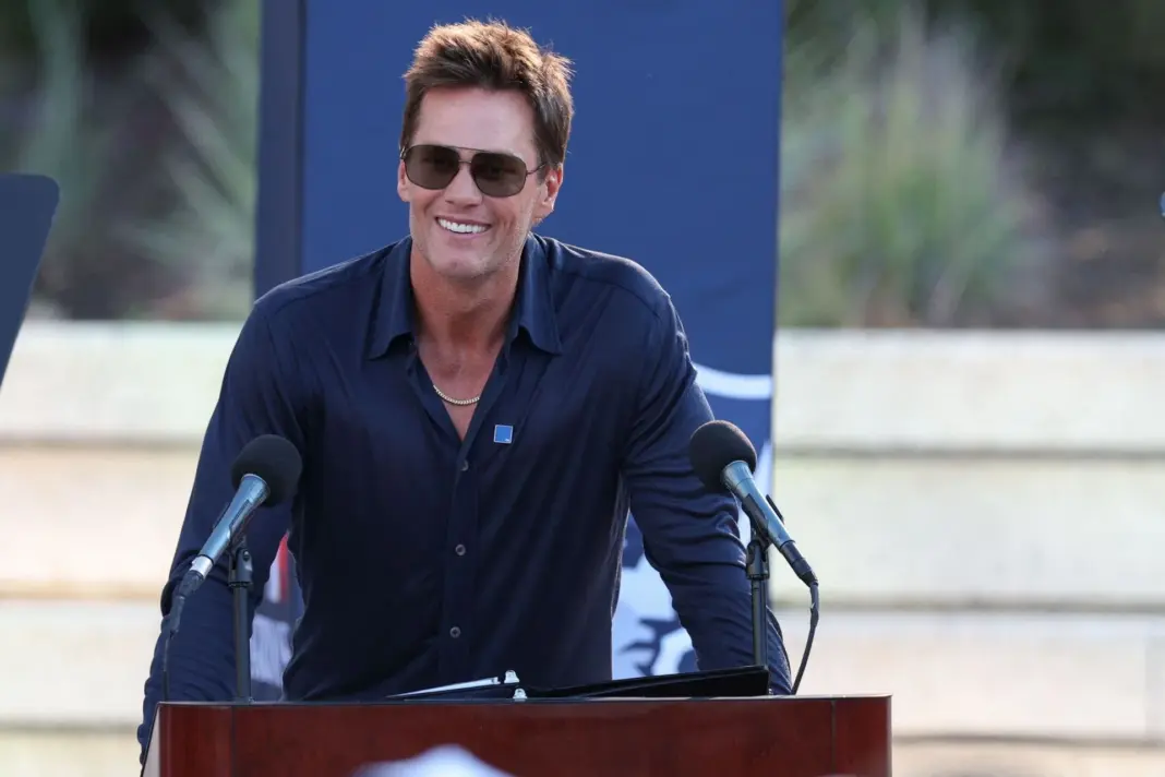 10 NFL Stars Who Own Ridiculously Expensive Homes 10 NFL Stars Who Own Ridiculously Expensive Homes