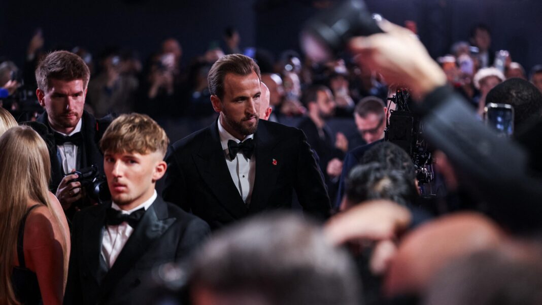 Ballon d'Or crowd in London, with Harry Kane towards at the back