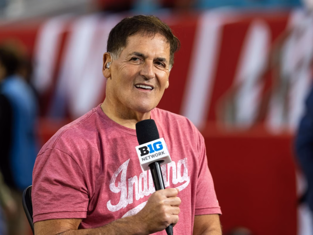 “How come the Michael Jordan era did not get as many injuries”, “Also reduce ticket prices by 17%”- Fans Weigh In On Mark Cuban’s Slick NBA Injury Fix “How come the Michael Jordan era did not get as many injuries”, “Also reduce ticket prices by 17%”- Fans Weigh In On Mark Cuban’s Slick NBA Injury Fix
