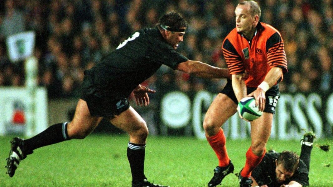 Townsend never felt he could beat All Blacks as a player, but as a coach… Gregor Townsend (right) in action for Scotland in a 30-18 World Cup quarter-final defeat by New Zealand