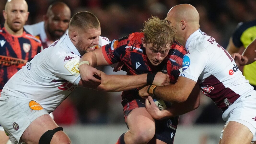 Jac Morgan carries the ball for Gloucester