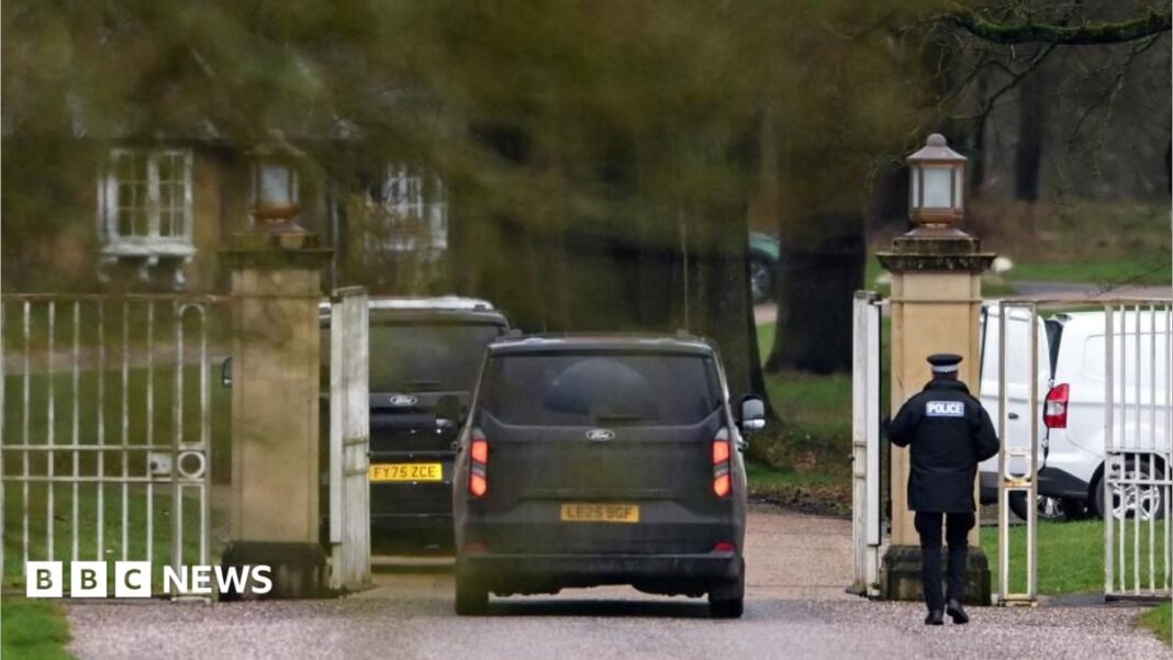 Police accept Andrew Mountbatten-Windsor search warrants were unlawful, court hears Police accept Andrew Mountbatten-Windsor search warrants were unlawful, court hears