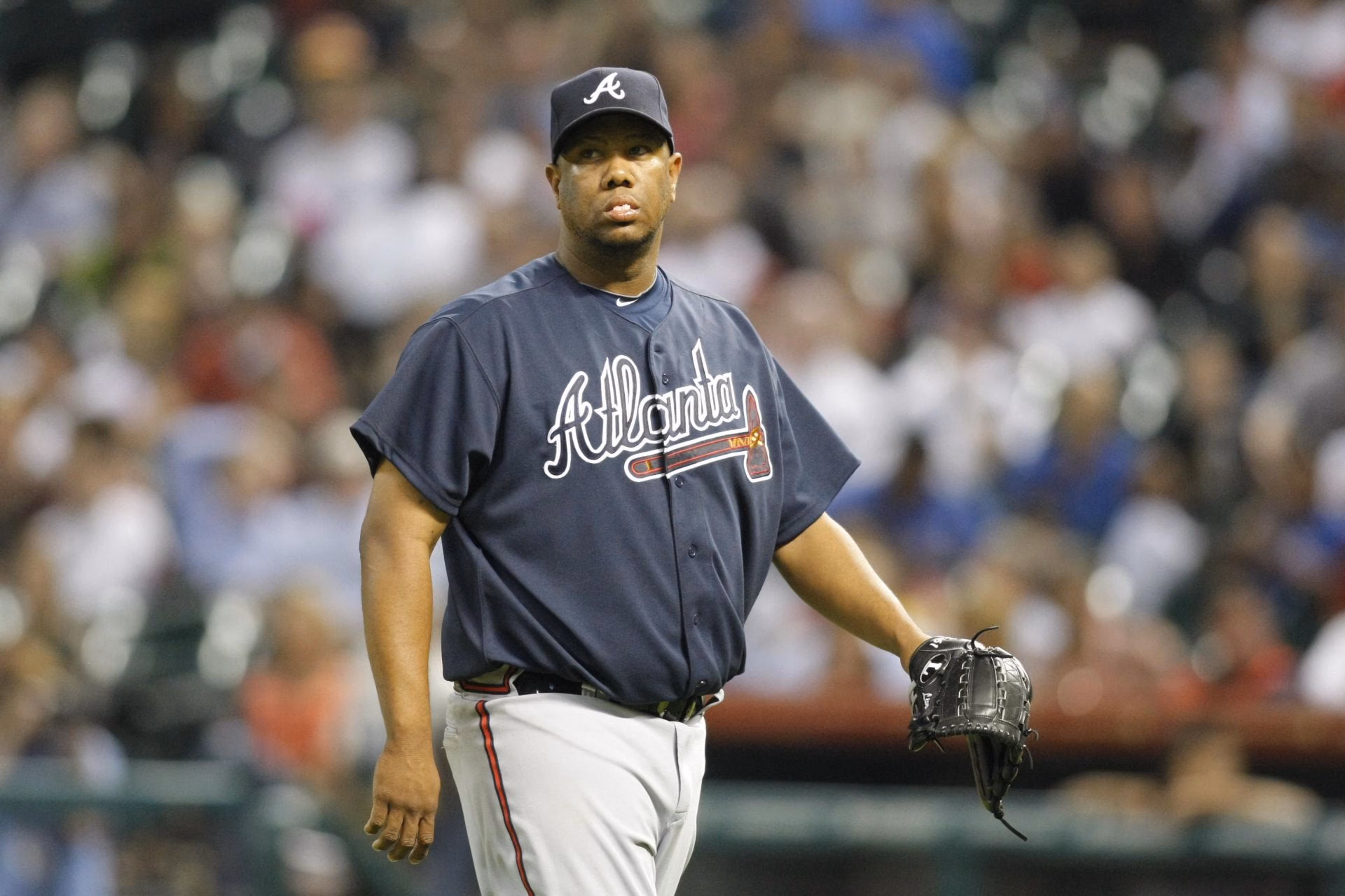 Livan Hernandez led the NL in innings pitched for three consecutive seasons (2003-2005), while Orlando Hernandez was an essential anchor for the late-1990s Yankees dynasty. - Source: Imagn