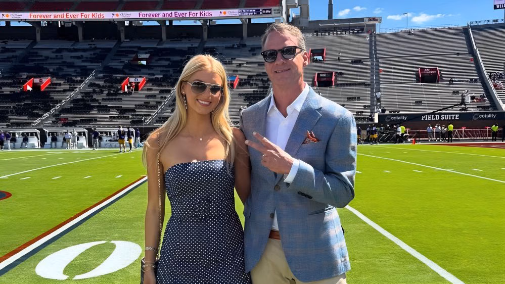 PIC: Lane Kiffin’s daughter Landry poses in mini blazer to greet Auburn in LSU colors ahead of key SEC showdown PIC: Lane Kiffin’s daughter Landry poses in mini blazer to greet Auburn in LSU colors ahead of key SEC showdown