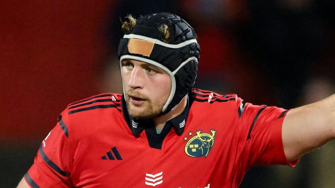 Gavin Coombes in action for Munster