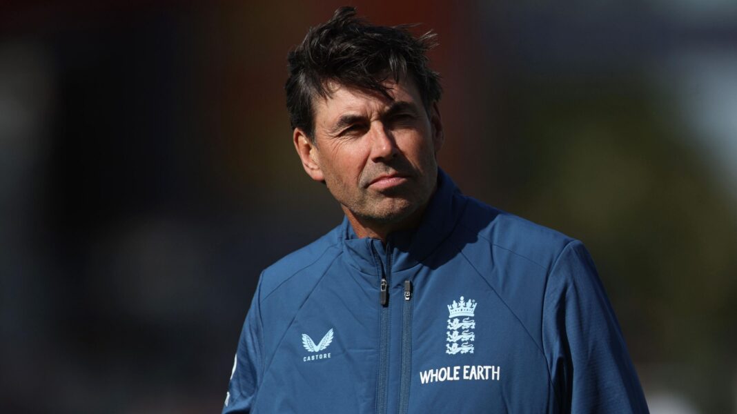 England Test head coach Stephen Fleming looking pensive