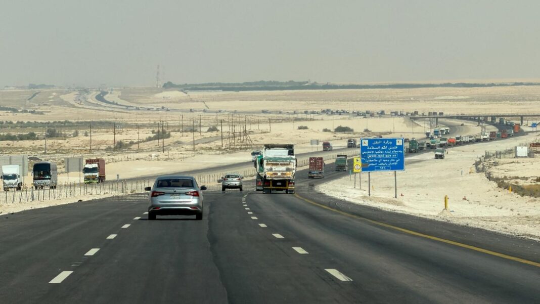 Two killed in attack on airport in eastern Saudi Arabia, authorities say A view of cars and trucks on Dammam-Riyadh Highway, in Dammam, Saudi Arabia (19 October 2026)