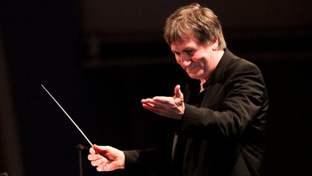 Blue Planet and Gandhi composer George Fenton dies aged 76 George Fenton conducts an orchestra, with a baton in his hand