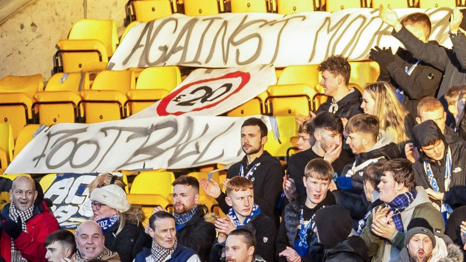 St Johnstone fans