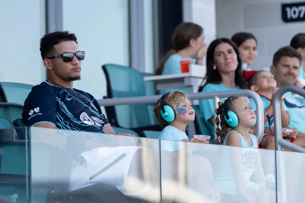 10 NFL Players Who Own Teams from Different Sports 10 NFL Players Who Own Teams from Different Sports