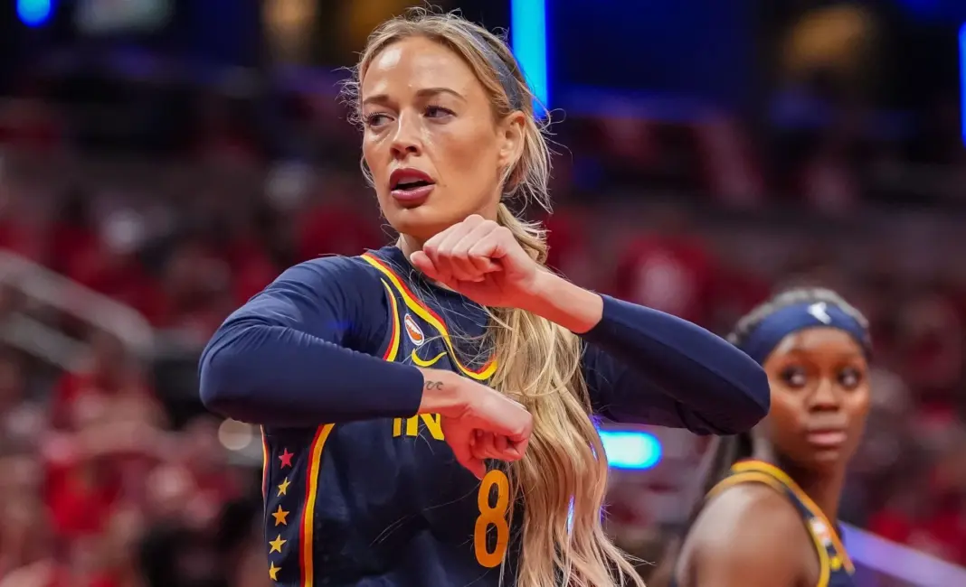 “That’s actually f*”ked up” – Sophie Cunningham Puts Liberty’s Coaching Staff On Notice After Costly Timeout Blunder “That’s actually f*”ked up” – Sophie Cunningham Puts Liberty’s Coaching Staff On Notice After Costly Timeout Blunder