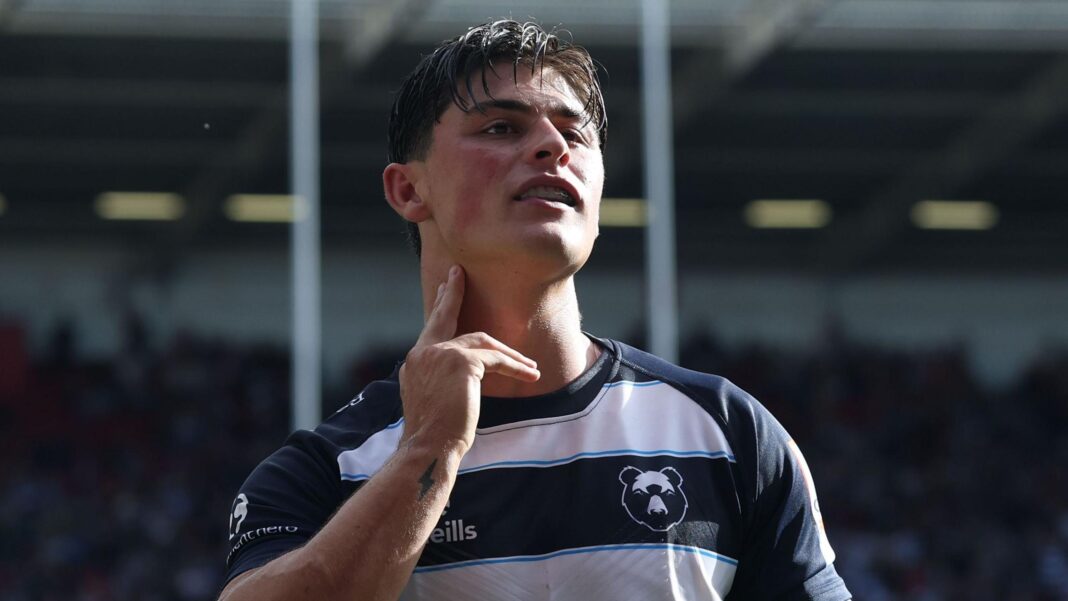 Rees-Zammit stars as Bristol power past Northampton Louis Rees-Zammit poses after scoring the first of his two tries for Bristol Bears against Northampton Saints